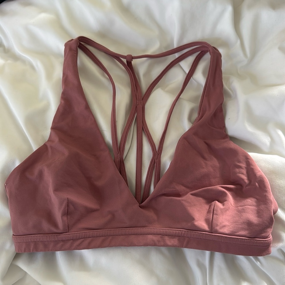 Lululemon sports bra